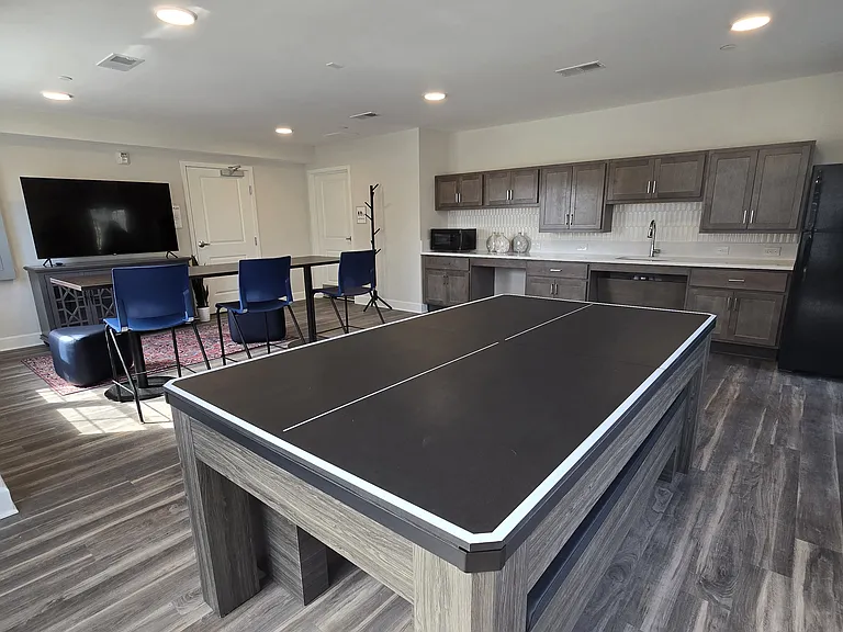 Amity Commons — Photo 16