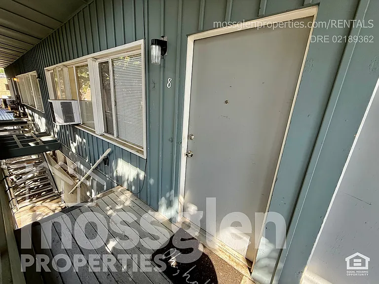 2715 O St #8 — Photo 2