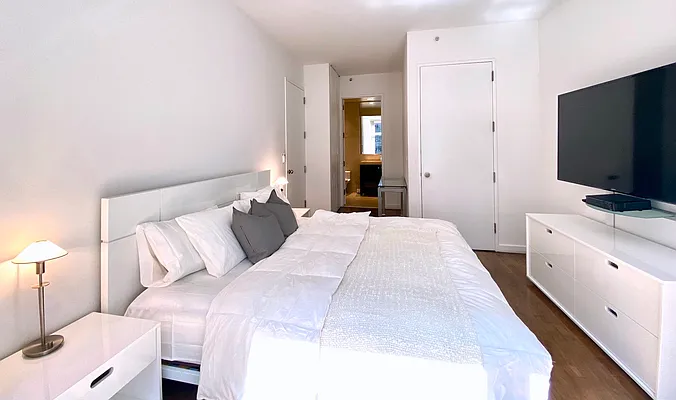 Rented by Corcoran | media 12