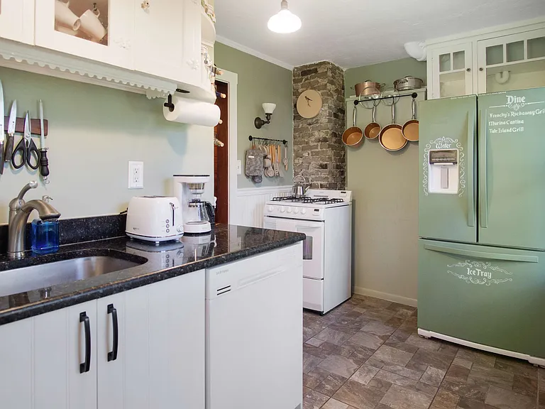1110 Drew St #LOWER — Photo 16