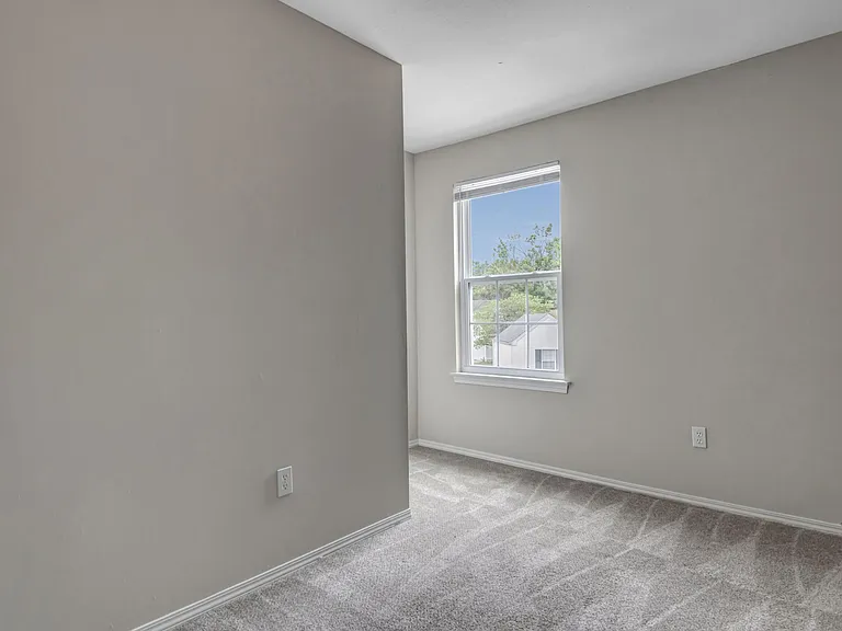 176 Pheasant Point Blvd — Photo 21