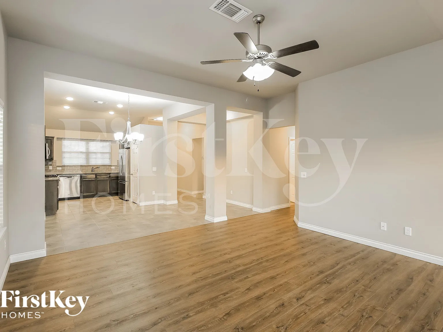 3 bed, 2.0 bath, 1457 sqft, $2,110 — Photo 3