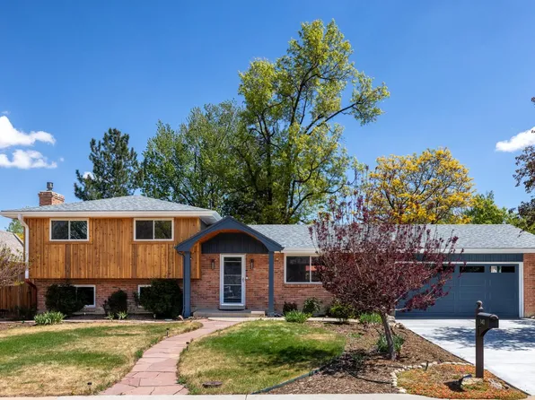 140 Iroquois Dr, Boulder, CO 80303