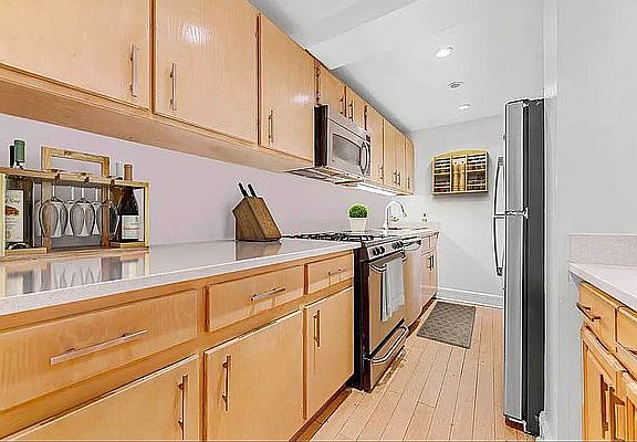 3rd image of 257 Water St #3M