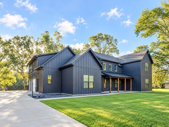 2901 Shady Ln, Webster, TX 77598