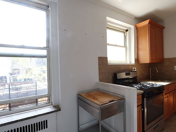 3rd image of 465 84th St APT B3