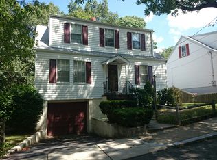 10 Hackensack Cir, Chestnut Hill, MA 02467