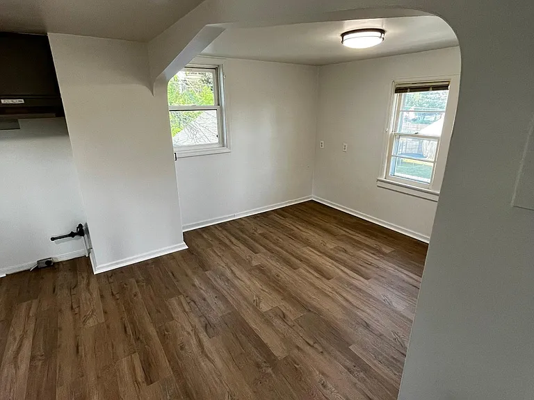 Wiemann Ave — Photo 4