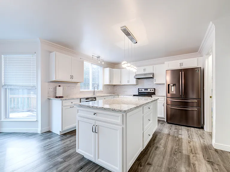 18 Pineview Valley Ct — Photo 25