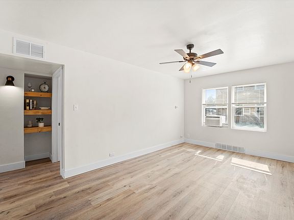 4th image of 7411 N Wolcott Ave #1EAST