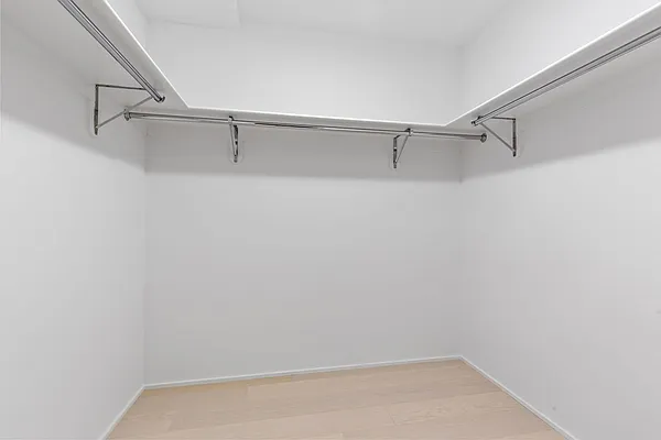 Rented by Compass | media 10