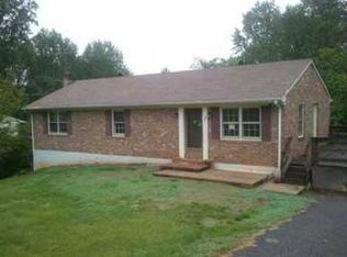 221 Hilltop Dr, Madison Heights, VA 24572