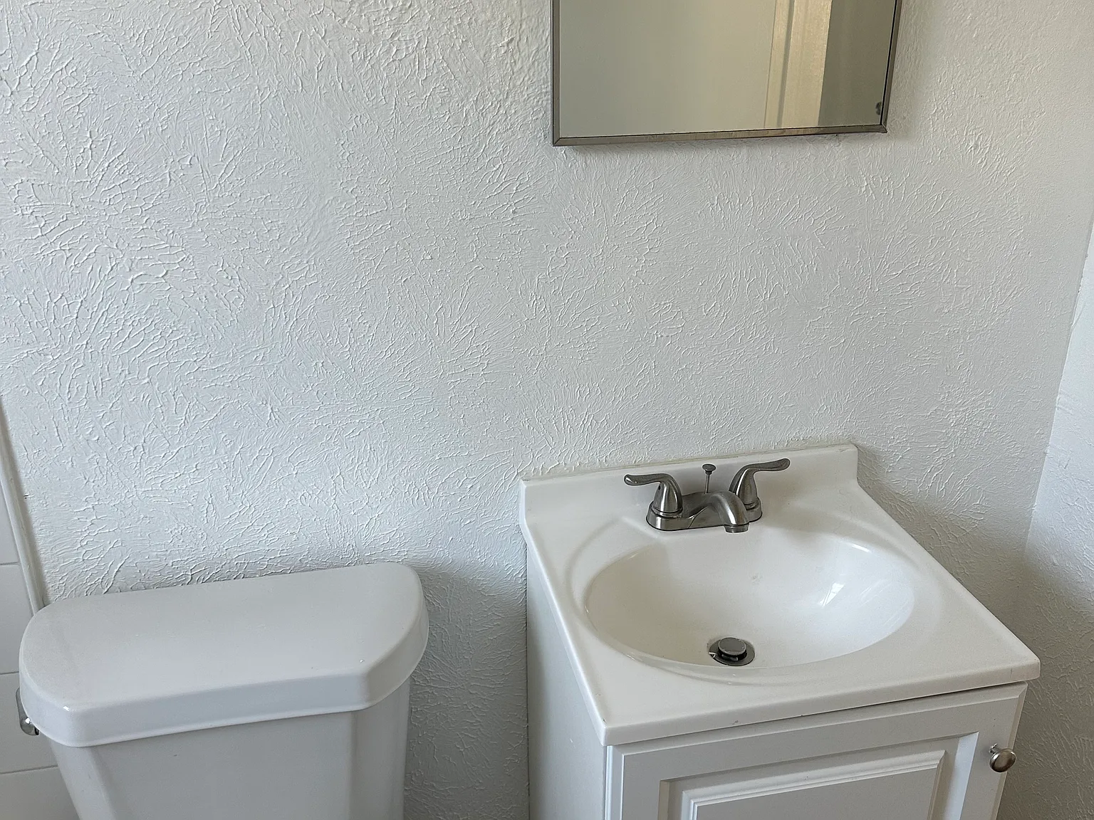 2 bed, 640 sqft, $1,100 — Photo 4