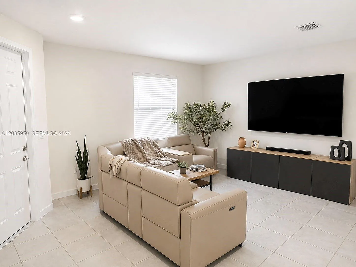Aquabella North — Photo 3