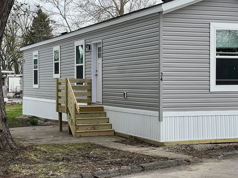 1713 Pella Ave #34 — Photo 1