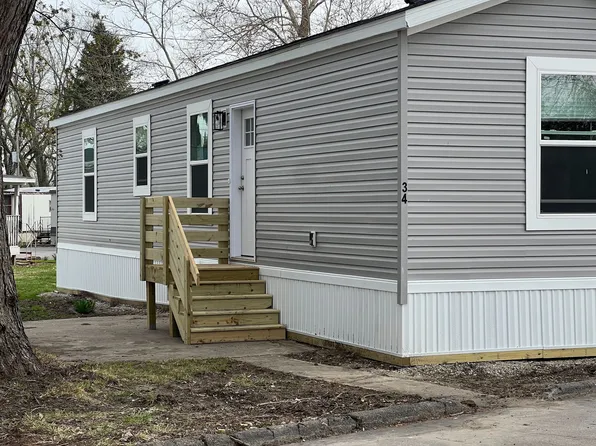 1713 Pella Ave #34, Oskaloosa, IA 52577