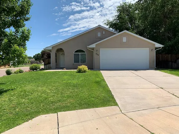 722 Ardath Ln, Pueblo, CO 81005