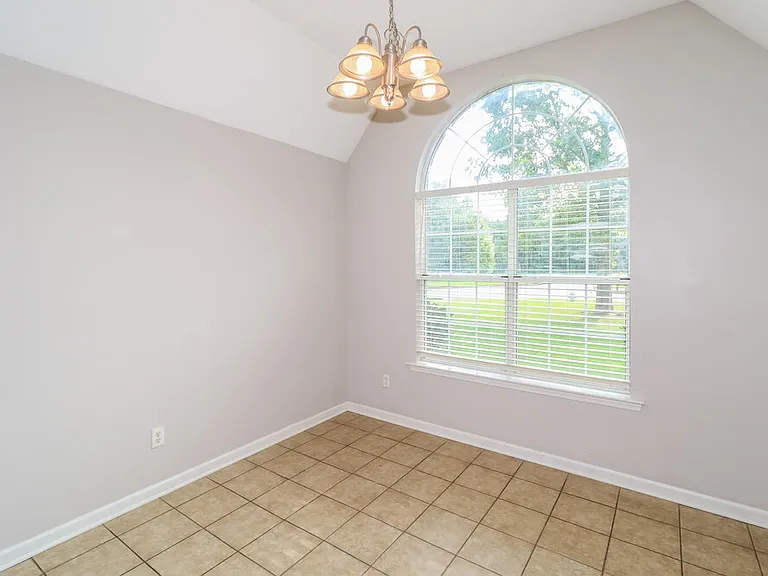 5760 Landau Dr — Photo 7