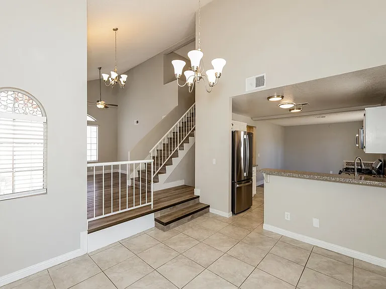 1403 Harmony Hill Dr — Photo 8