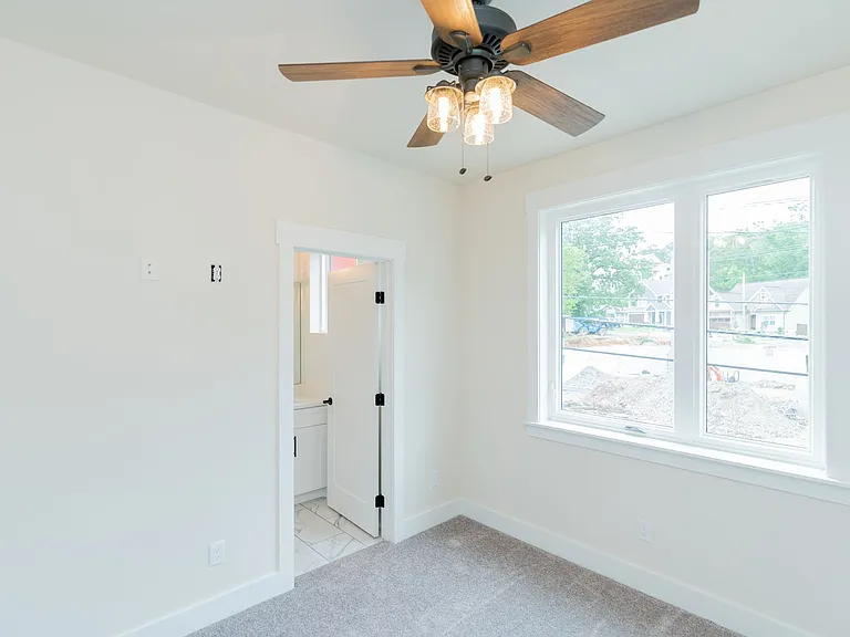 741 N Market St — Photo 27
