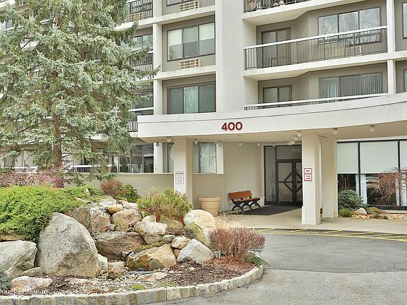 2nd image of 400 High Point Dr APT 404