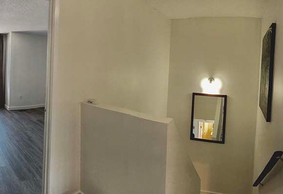 Upper Landing looking into primary