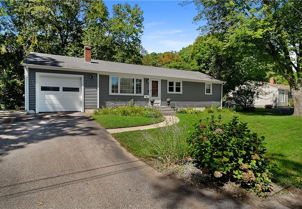 40 Sachem Rd