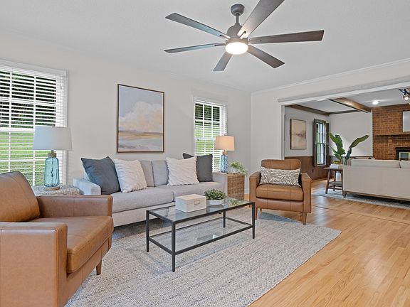 4th image of 1033 River Hills Dr