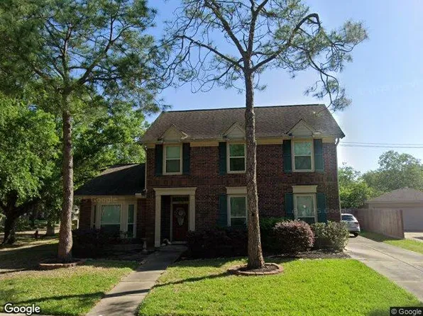 13603 Robin Hill Ct, Houston, TX 77059