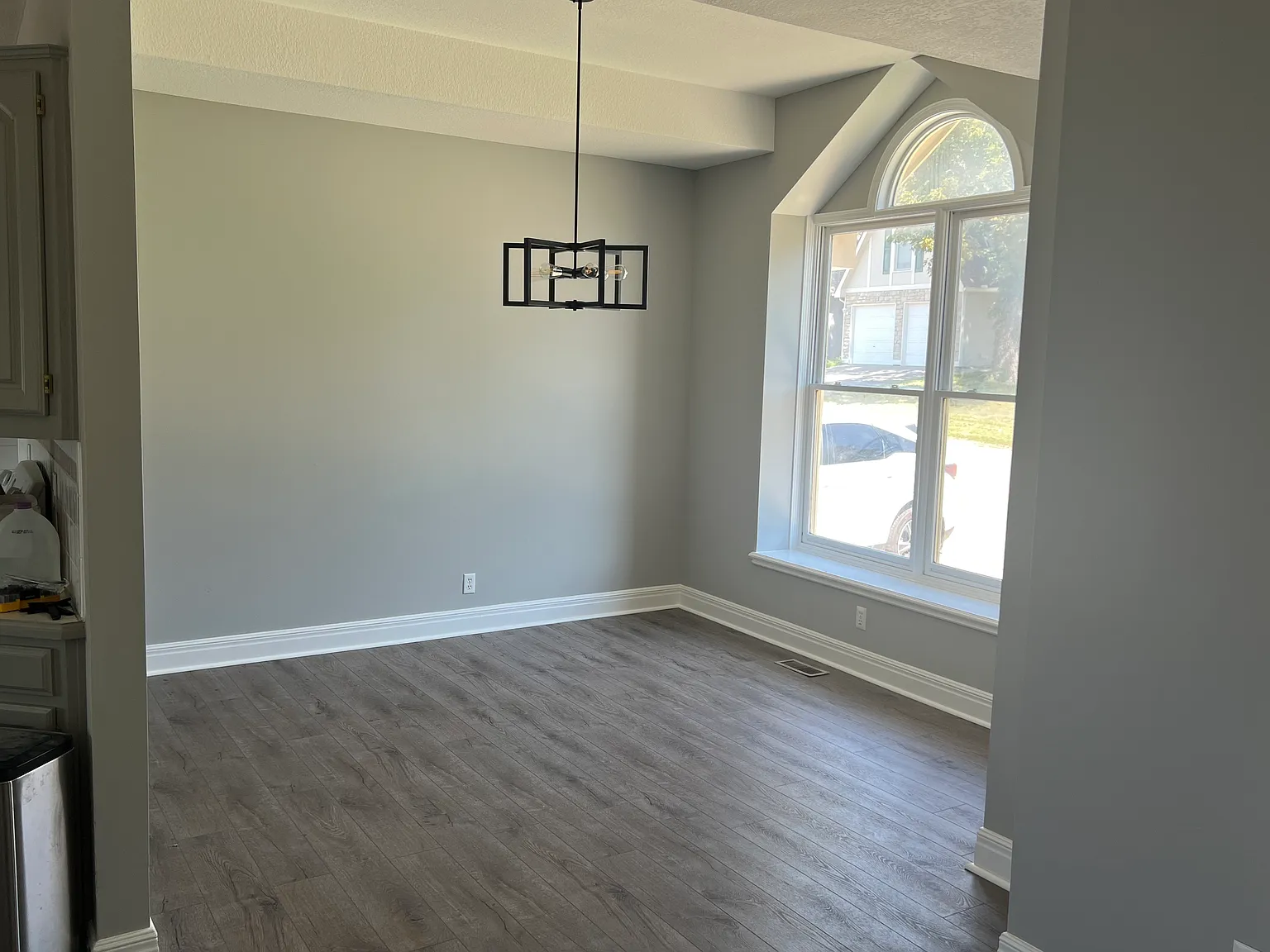 4 bed, 2510 sqft, $2,200 — Photo 4