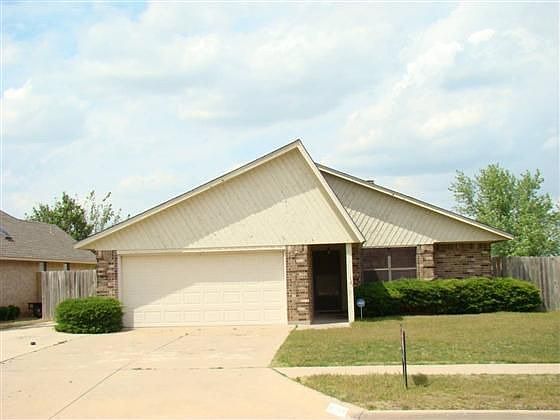 1st image of 6815 NW Crestwood Dr