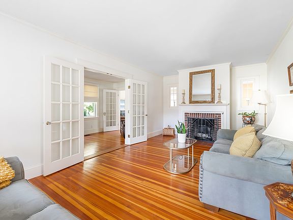 5th image of 144 Village St