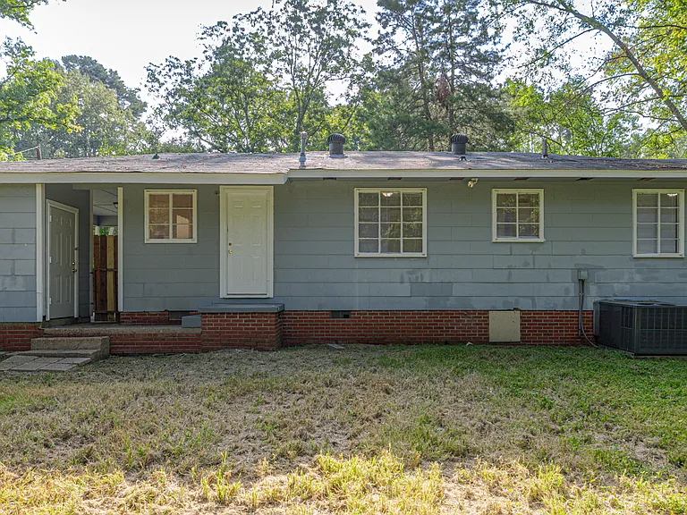 3173 Oak Forest Dr — Photo 8