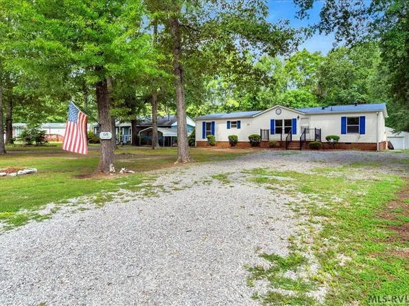 68 Elm Ct, Bracey, VA 23919