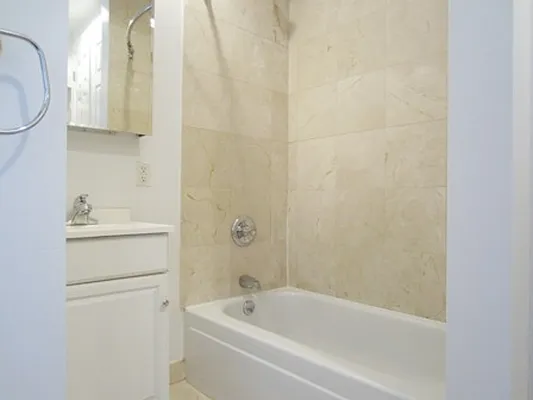 Rented by City Connections Realty | media 25