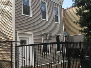 394 Essex St, Brooklyn, NY 11208