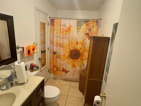 2nd image of 4314 Roanoke Ave