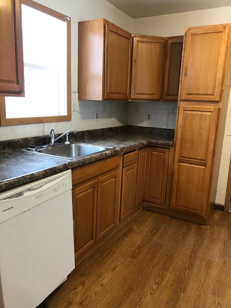 546 Valley Street — Photo 4