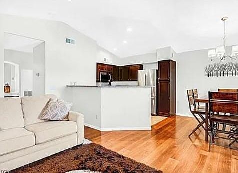 3rd image of 5415 W Harmon Ave Unit 2020