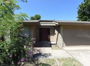 1818 Redbud Cir, Carrollton, TX 75006