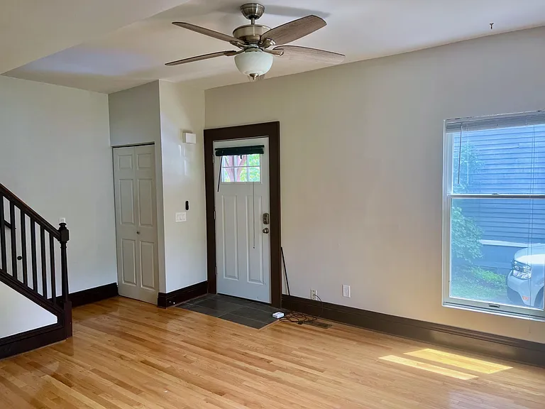 44 Beacon St — Photo 2