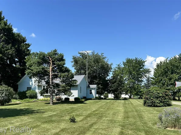 25 Bulgrien Rd, Snover, MI 48472