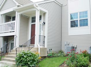 2903 Shelly Ln, Aurora, IL 60504