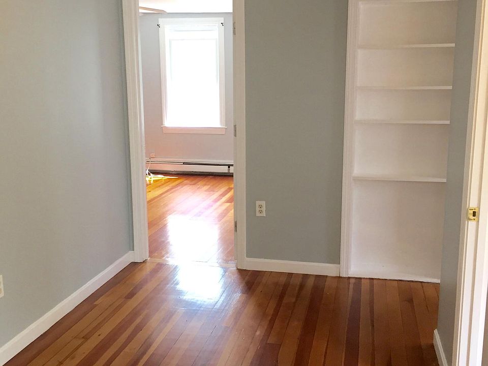 1st image of 56 Courtland St #2