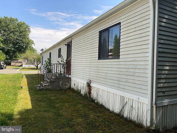 2nd image of 1976 N East Ave Lot 281