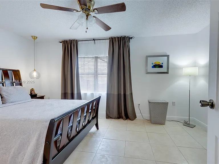 8390 N Missionwood Cir #D-18 — Photo 27