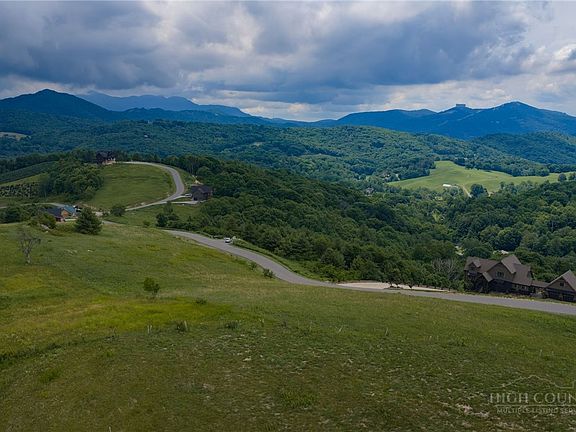 2nd image of S12 Sky Rock Trail