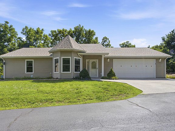 2nd image of 160 Starrville Lane
