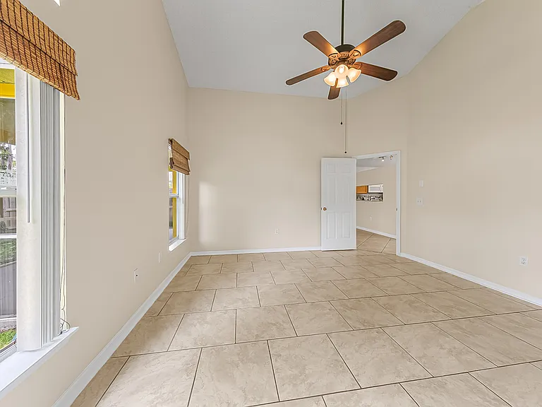 2941 Saint James Ln — Photo 15