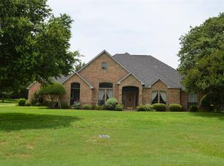 818 E Woodglen Dr, Copper Canyon, TX 75077
